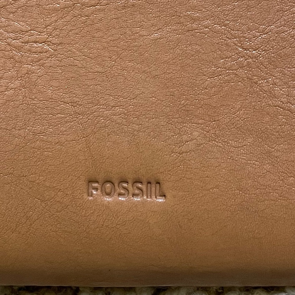 Fossil Zip Around Clutch